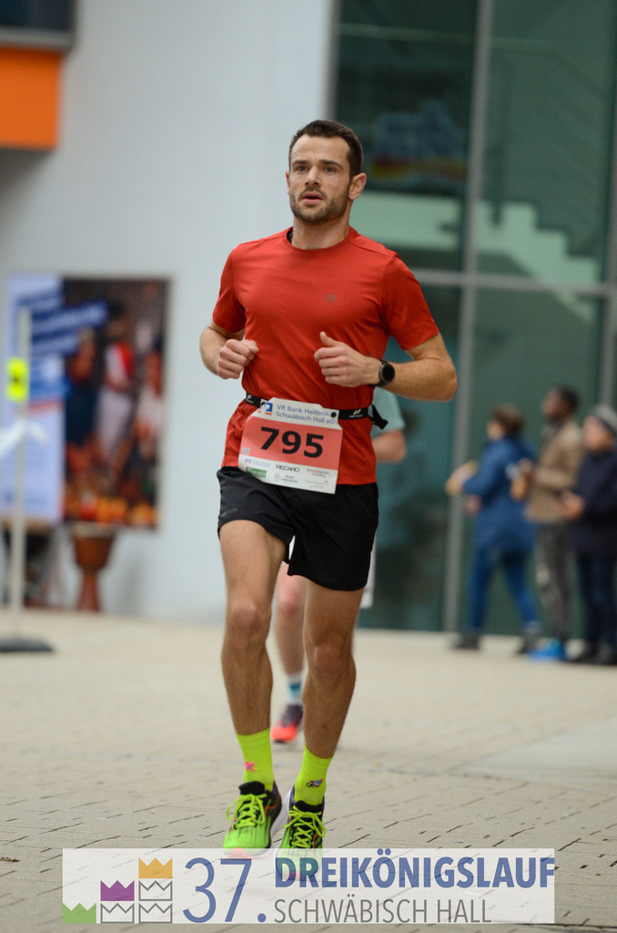 VR Bank Hauptlauf 10000m | 3 Koenigslauf 2023 - Realisiert mit Pictrs.com