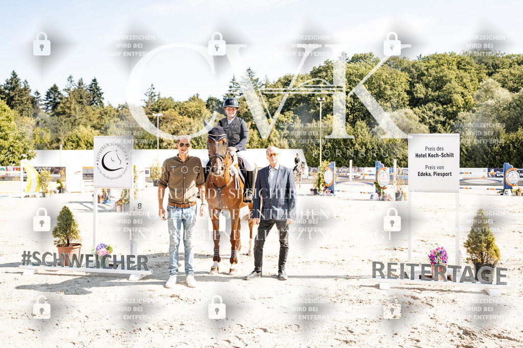CK704813 | Turnierfotografie Pferdefotografie Trier Rheinland-Pfalz Pferdesport Reitsport Tierfotografie Sportfotografie Pferdevideo Pferdevideografie Equestrianvideography equestrianphotography  - Realisiert mit Pictrs.com