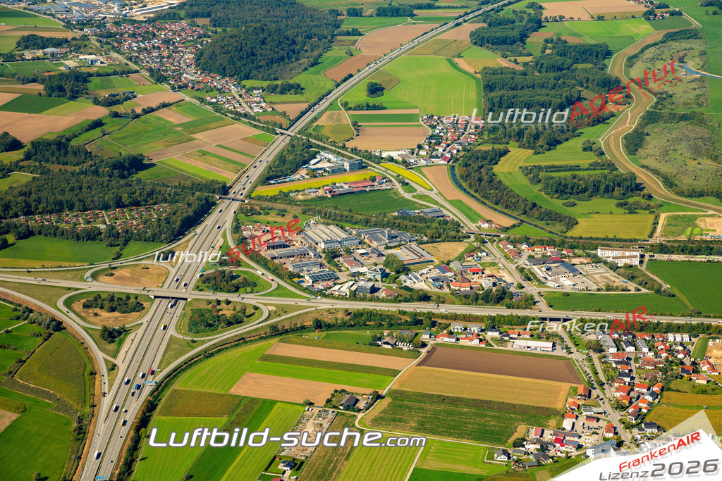 Das Luftbild zeigt : Fischerdorf Deggendorf - Die Luftaufnahme wurde 2023 vom UL-Flugzeug aus erstellt ( keine Drohne ) - Hochauflösende Luftaufnahme - Für grossformatige Ausdrucke geeignet. Die Geschenkidee !Mit Lizenz und Bildrechte bestellbar