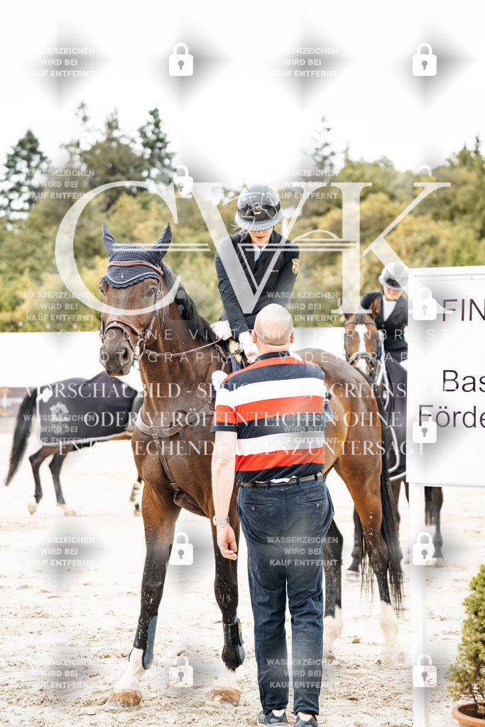 CK704873 | Turnierfotografie Pferdefotografie Trier Rheinland-Pfalz Pferdesport Reitsport Tierfotografie Sportfotografie Pferdevideo Pferdevideografie Equestrianvideography equestrianphotography  - Realisiert mit Pictrs.com
