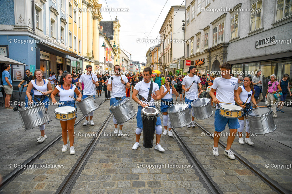 Linz_ 34. Linzer Pflasterspektakel 2022_ 21.07.2022-15 | 21.07.2022, Linz, AUT, 34. Linzer Pflasterspektakel 2022, im Bild diverse Kuenstler