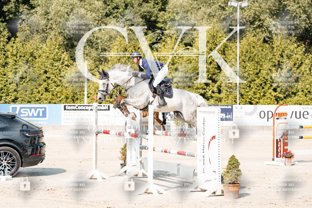 CK902300 | Turnierfotografie Pferdefotografie Trier Rheinland-Pfalz Pferdesport Reitsport Tierfotografie Sportfotografie Pferdevideo Pferdevideografie Equestrianvideography equestrianphotography  - Realisiert mit Pictrs.com