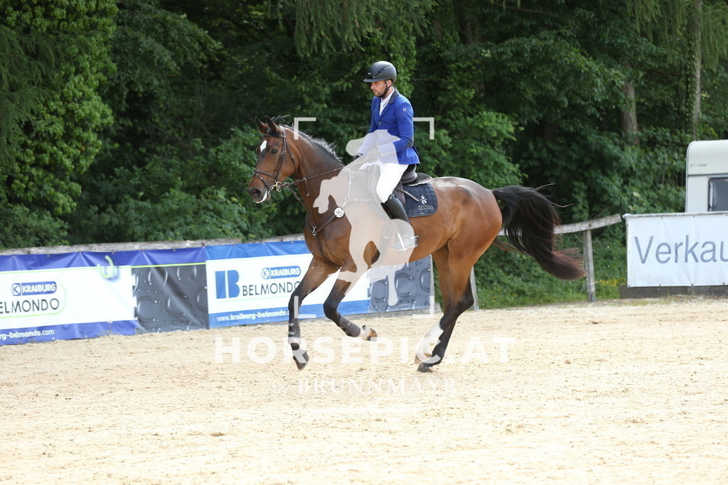 DL2Q6696 | Willkommen bei Brunnmayr - Design & Fotografie – Ihrem Spezialisten für Reitturniere und Pferdeveranstaltungen in Oberösterreich, Salzburg und Bayern! Seit über 17 Jahren sind wir leidenschaftlich dabei.