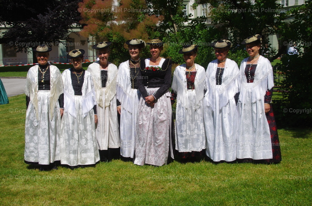 IMGP4739 | fotografiert von Axel PollmannLeonhardi Wallfahrt Benediktbeuern und Murnau, Fronleichnam, Fasching, Landschaft im Loisachtal und Benediktbeuern  - Realisiert mit Pictrs.com