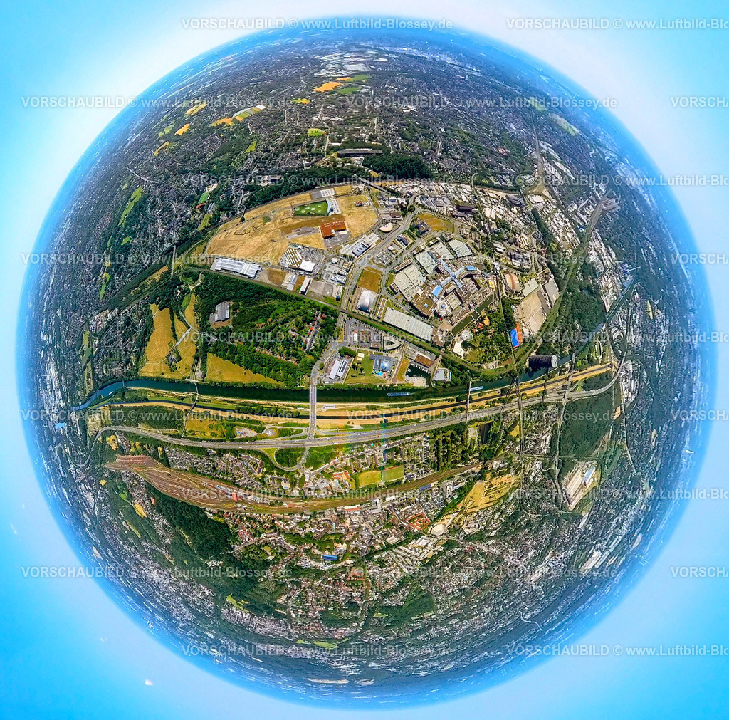 Oberhausen230790121_Neue Mitte | Luftbild, Westfield Centro, Neue Mitte mit Gasometer, Erdkugel, Fisheye Aufnahme, Fischaugen Aufnahme, 360 Grad Aufnahme, tiny world, Borbeck, Oberhausen, Ruhrgebiet, Nordrhein-Westfalen, Deutschland