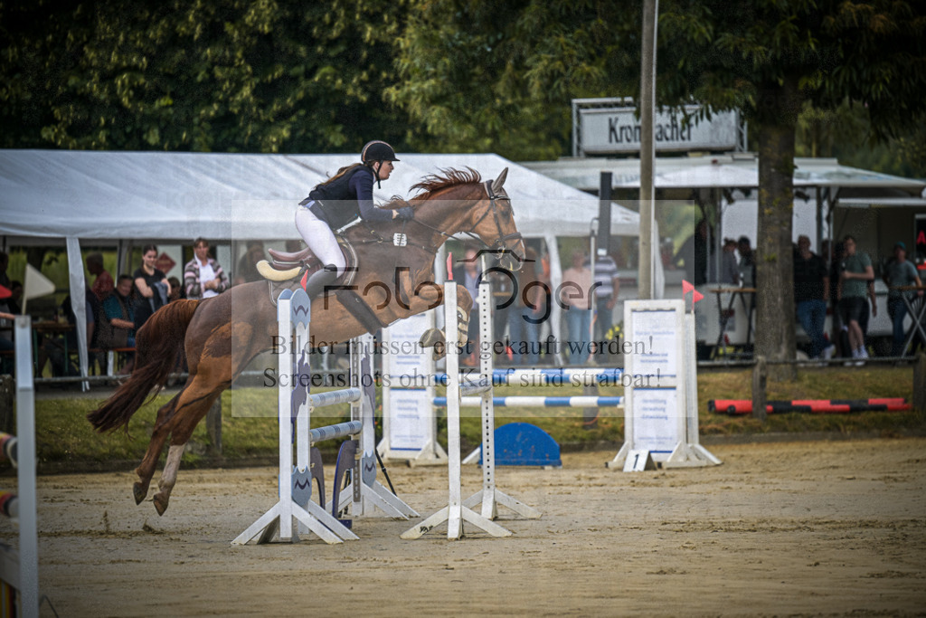 DOS_1704 | Entdecke hochwertige Reitturnierfotos von Foto Oger. Professionell, emotional und authentisch – jetzt Lieblingsmomente im Shop bestellen.Deutschlandweite Turnierfotografie. - Realisiert mit Pictrs.com
