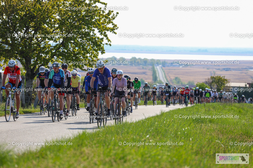 IMG_1965 | @sportshot_your_pictrs #yourpictures#roadtowm2029 #nrm #neusiedlerseeradmarathon #neusiedlersee #neusiedlerseetourismus #burgenland #mörbisch #nrm26 #burgenlandtourismus #voglundco #poweredbyburgenlandtourismus #radsport #rad #marathon #ucigranfondo #visitburgenland #ucigranfondoworldseries