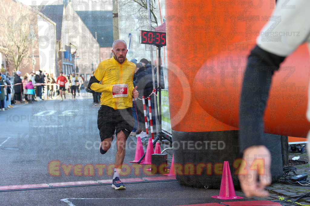 241201_1226_EX1_2150 | Sportfotografie im Rhein-Sieg Kreis, Köln, Bonn, NRW, Rheinland Pfalz, Hessen, etc. Unser Tätigkeitsfeld umfasst den Laufsport vom Volkslauf über den Marathon, Duathlon, Triathon bis zum Ultralauf wie Kölnpfad Ultra oder Schindertrail.