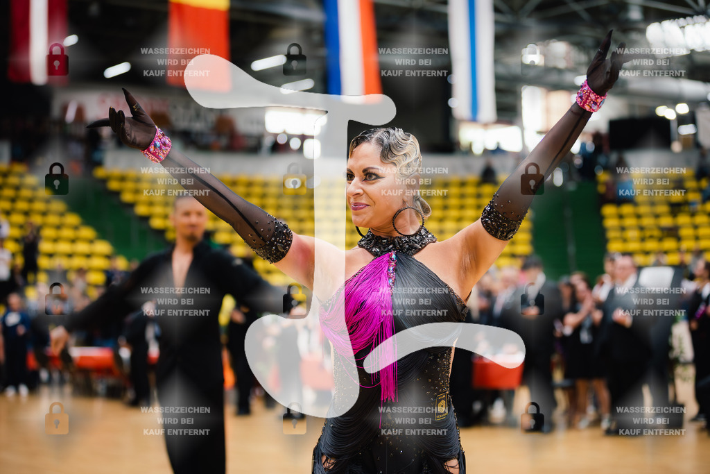 Hessen Tanzt WDSF International Open Latin 5th (29) Vinzenz Dörlitz _ Albena Daskalova (TD TSC Düsseldorf Rot-Weiß)-2025-05-18-5311 | Webshop for digital downloads and prints of dance sport, event & show photographer Julian Link - Realisiert mit Pictrs.com