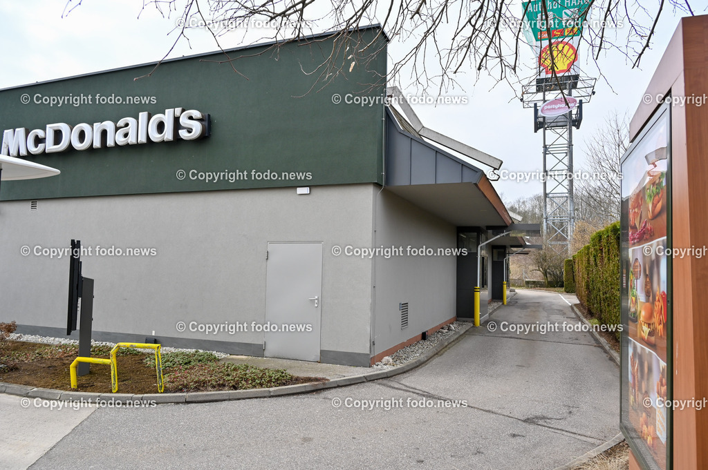 Haag am Hausruck_ McDonalds_ 23.02.2023-6 | 23.02.2023,Haag am Hausruck, AUT, McDonalds im Bild McDonalds, Restaurant, Fast Food, Drive In, Drohne