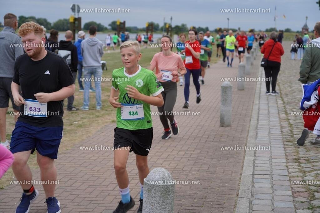 DSC05276 | Lichterlauf  - Realized with Pictrs.com