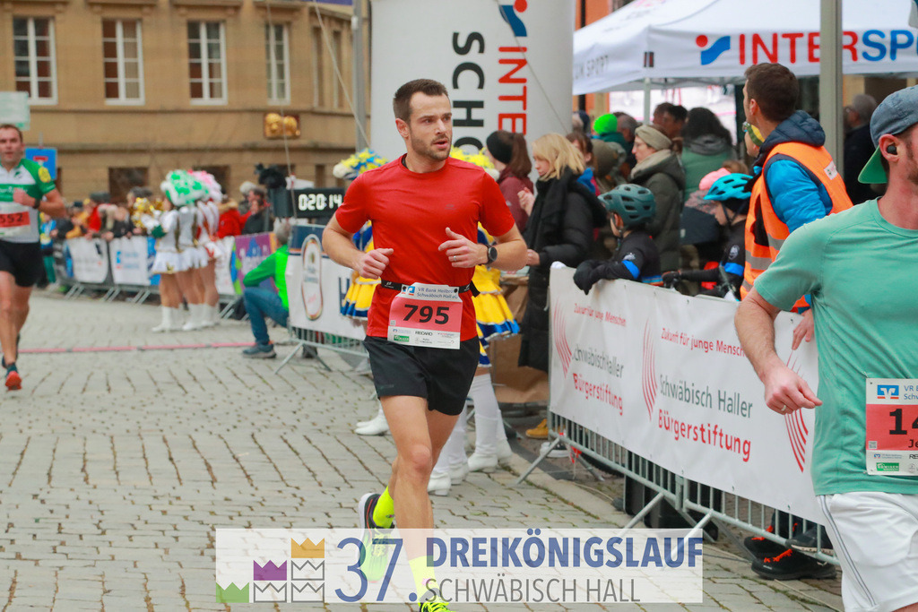 VR Bank Hauptlauf 10000m | 3 Koenigslauf 2023 - Realisiert mit Pictrs.com