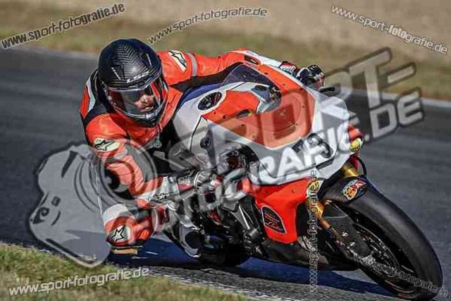 pubi6731 | Professionelle Fotos von Sportveranstaltungen, aber auch Hochzeiten und anderen Events. - Realisiert mit Pictrs.com