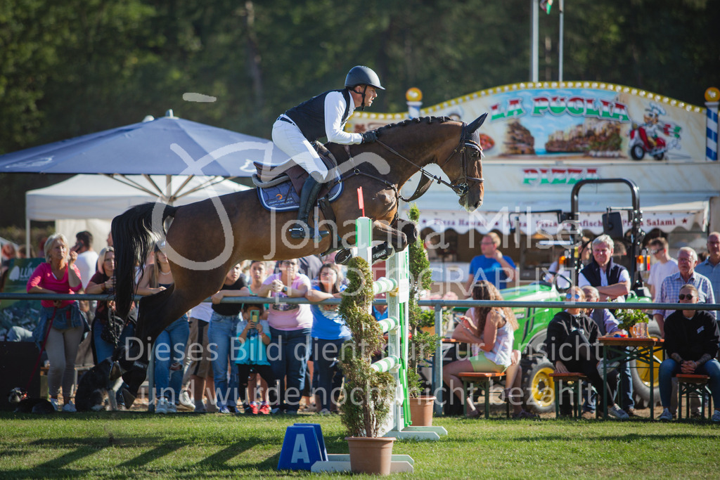 220716_LC_Waldbach-520 | Deine schönsten Turniermomente als professionelle Fotos! Entdecke hochwertige Pferdesport-Fotografie im Online-Shop. Jetzt Fotos finden & bestellen!