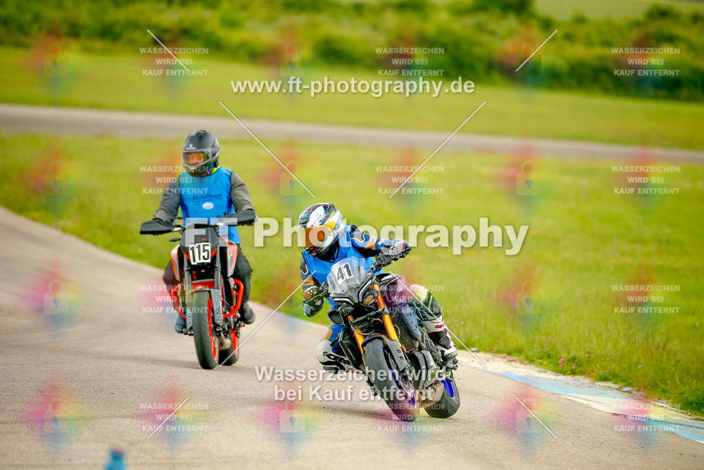 _MOT2386 | Hier findet Ihr Bilder von Touristenfahrten auf der Nürburgring Nordschleife oder von anderen Veranstaltungen die ich besucht habe. Viel Spass beim Durch Schauen 