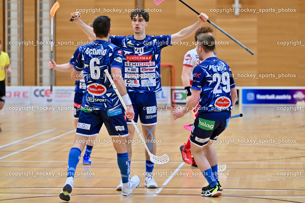 VSV Unihockye vs. KAC Floorball | Jubel VSV Unihockey Mannschaft, #6 Timo Schmid VSV Unihockey, #20 David Gredler VSV Unihockey, #29 Anze Brajic VSV Unihockey, VSV Unihockye vs. KAC Floorball, VSV Unihockye vs. KAC Floorball am 13.04.2025 in Villach (Ballspielhalle St. Martin), Austria, (Photo by Bernd Stefan)