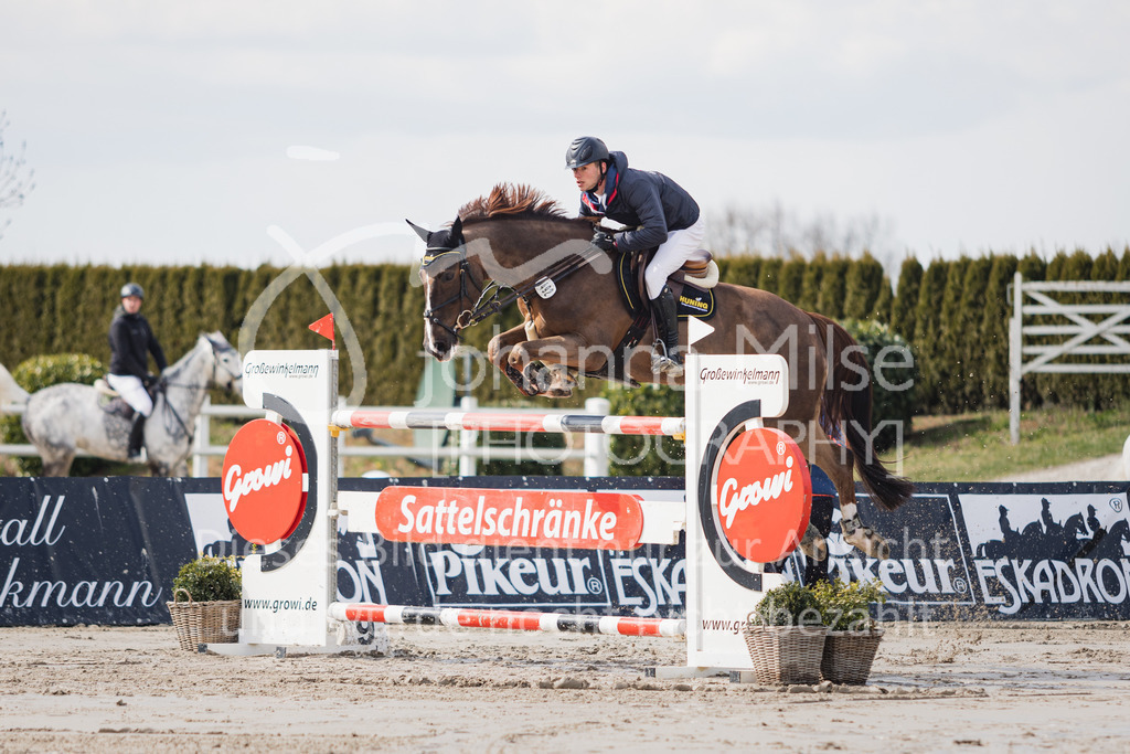 220402_HF-Laar_Youngster-S-307 | SEASON OPENING 2022
Herford Laar
01.04.2022
08 Springprüfung Kl.S*
Youngster Springen