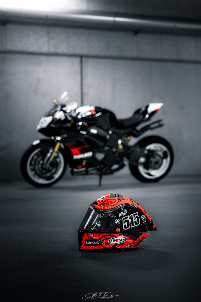 Ducati Panigale V4S | Entdecken Sie die faszinierende Welt von Alexander Tschuncky Arts: Kreative Fotografie, atemberaubende Automobilkunst und hochwertiger Bilderdruck. Lassen Sie sich inspirieren! - Realisiert mit Pictrs.com