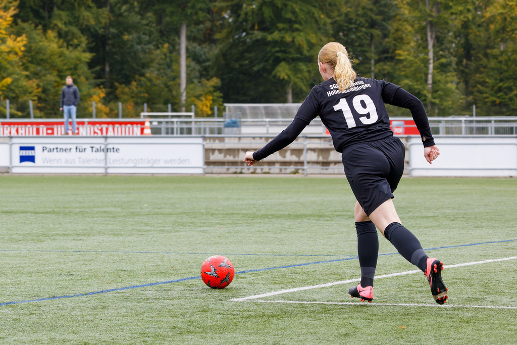 FCHHOH_251005_6374 | 1.FC Heidenheim 1846 II vs. SGM Hohenmemmingen/Sontheim, Fußball, Frauen, Bezirksliga, 2025/2026, 4. Spieltag, 05.10.2025 in Heidenheim, Kunstrasen b. Voith-Arena West(Foto: Michael Bulling) - Realisiert mit Pictrs.com