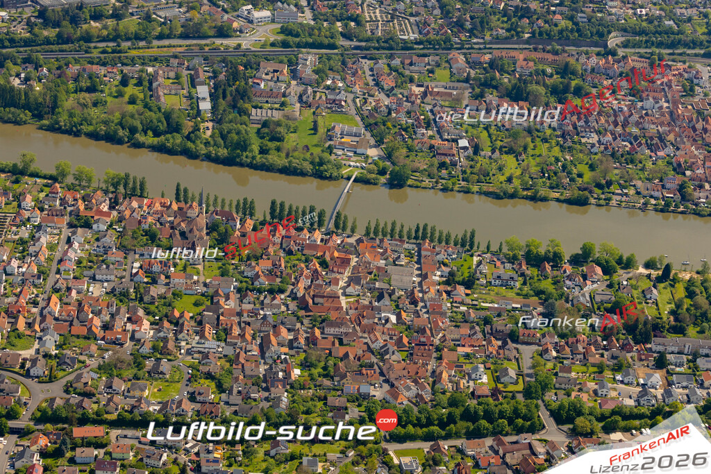 Das Luftbild zeigt :  Margetshöchheim - Die Luftaufnahme wurde 2024 vom UL-Flugzeug aus erstellt ( keine Drohne ) - Hochauflösende Luftaufnahme - Für grossformatige Ausdrucke geeignet. Die Geschenkidee !Mit Lizenz und Bildrechte bestellbar
