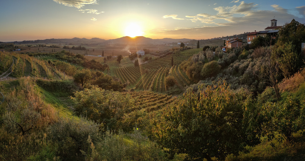 Landschaftsbilder_Landschaftsfotos_Kaufen_Wandbilder_Roman_-Huditsch-Fotografie_038_Slowenien | Exklusiver Webshop für hochwertige Landschaftsfotos aus Kärnten, Österreich und der ganzen Welt.
Landschaftsfotos auf Leinwand, Acrylglas, Aludibond
Wandbilder online kaufen, fürs Zuhause oder als Geschenk zum Geburtstag, Weihnachten und mehr - Realisiert mit Pictrs.com