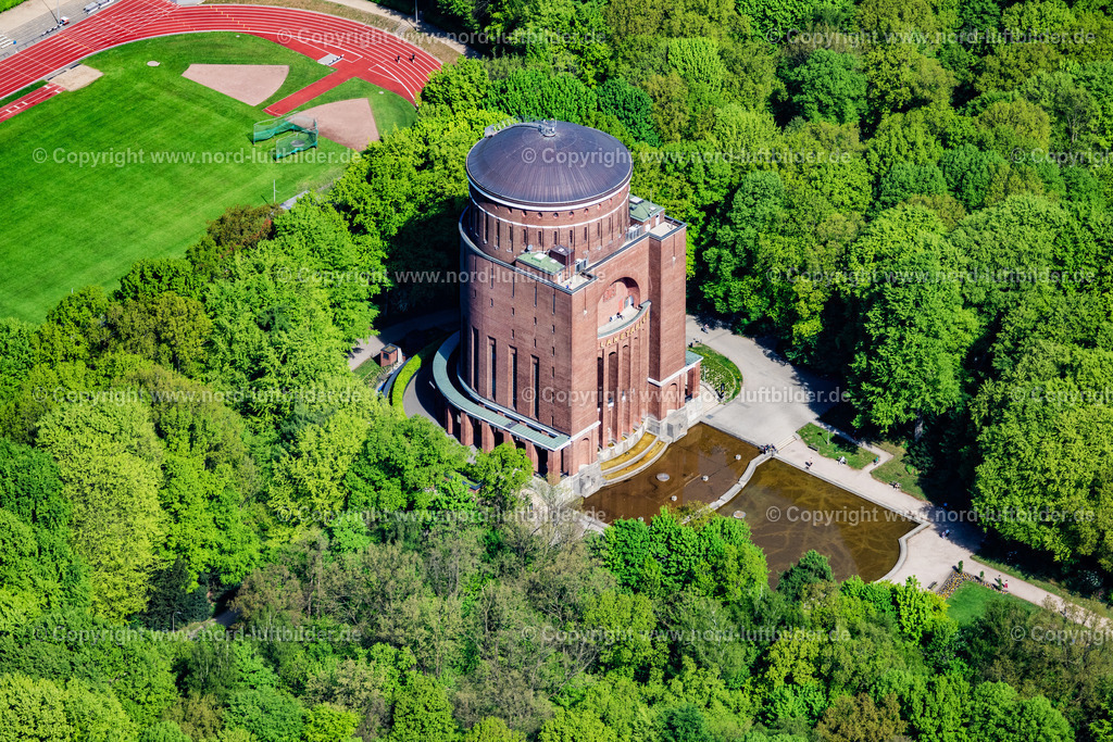 Hamburg_Stadtpark_Planetarium_ELS_2689010525 | HAMBURG 01.05.2025 Parkanlage Stadtpark Gebäude Turm vom Planetarium in Hamburg, Deutschland. Weiterführende Informationen bei: Planetarium Hamburg,  hamburg.de GmbH & Co. KG. // Park area city park building tower of the planetarium in Hamburg, Germany. Further information at: Planetarium Hamburg,  hamburg.de GmbH & Co. KG. Foto: Martin Elsen
