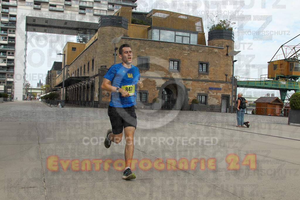 250920_1318_EV4_5204 | Sportfotografie im Rhein-Sieg Kreis, Köln, Bonn, NRW, Rheinland Pfalz, Hessen, etc. Unser Tätigkeitsfeld umfasst den Laufsport vom Volkslauf über den Marathon, Duathlon, Triathon bis zum Ultralauf wie Kölnpfad Ultra oder Schindertrail.