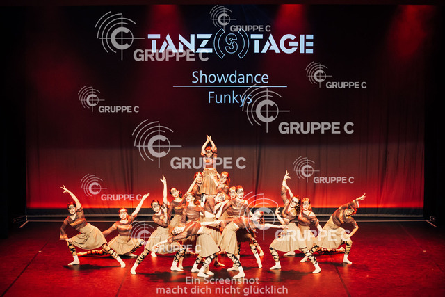TANZTage25_031616380511097PK_SVS | TANZtage 2025 Duisburg  - Photo by Gruppe C Photography - Realisiert mit Pictrs.com