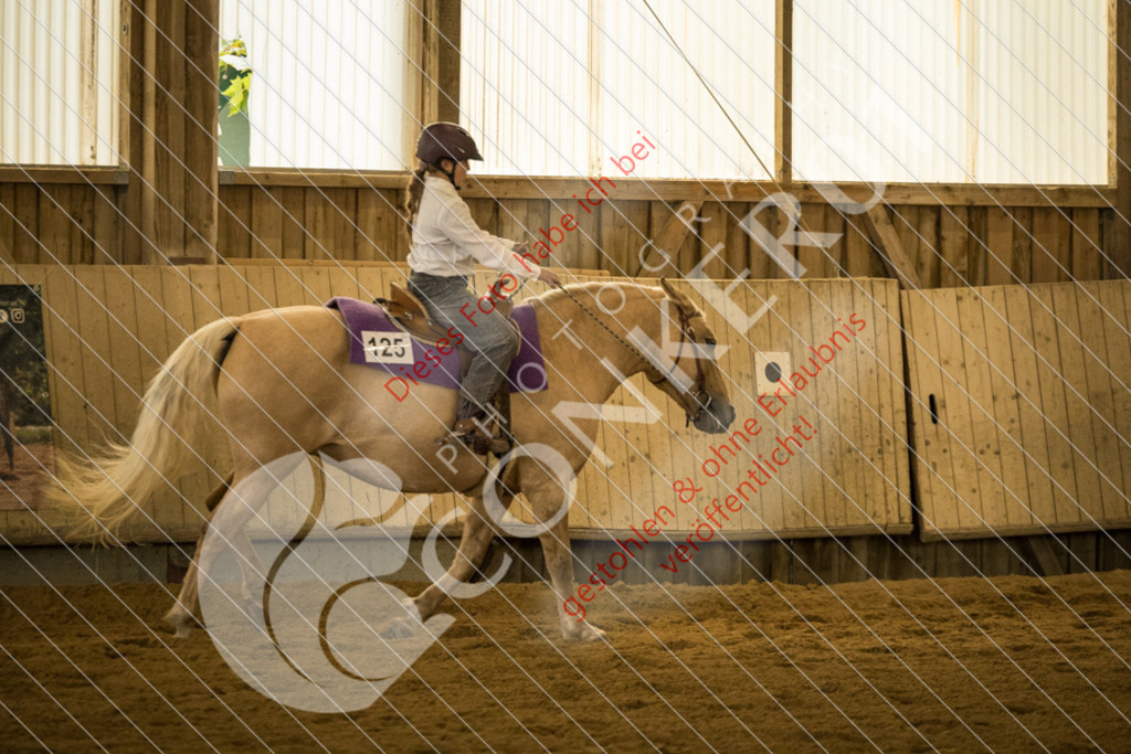 CON_3043 | Sport-, Event- und Tierfotos in Profiqualität. Einfach auswählen, bestellen und herunterladen. Dein Moment – perfekt festgehalten.