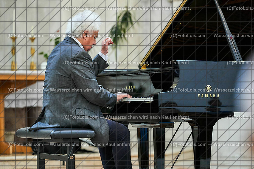 ALS1184_XXXIX-Chopin-Festival_MATINEE_Henry Ives | (C)FotoLois.com, Alois Spandl, XXXIX. internationales CHOPIN-Festival in der Kartause Gaming, MATINEE in der Kartausenkirche mit Yves Henry (Klavier,F), Zarina Imayakova (Violine, Kasachstan), Manfred Wagner-Artzt (Klavier, A), Janusz Olejniczak (Klavier, PL), So 6. August 2023.