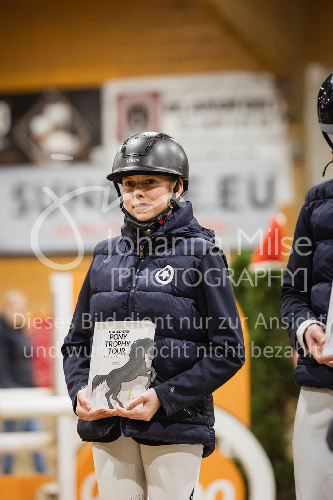 231118_PonyTrophy-338 | Deine schönsten Turniermomente als professionelle Fotos! Entdecke hochwertige Pferdesport-Fotografie im Online-Shop. Jetzt Fotos finden & bestellen!