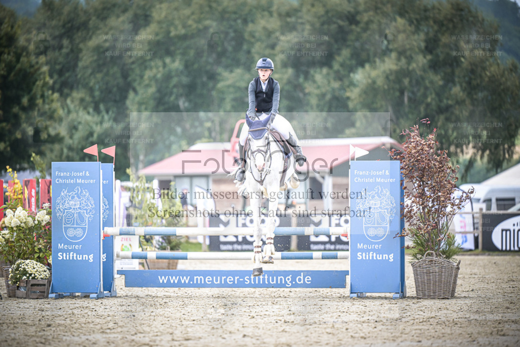 DOS_1014 | Entdecke hochwertige Reitturnierfotos von Foto Oger. Professionell, emotional und authentisch – jetzt Lieblingsmomente im Shop bestellen. - Realisiert mit Pictrs.com