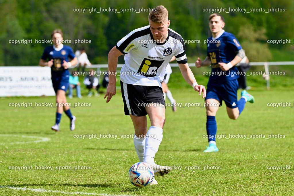 ATUS Velden vs. SV Spittal | #7 Ralph Roman Scheer SV Spittal, ATUS Velden vs. SV Spittal, ATUS Velden vs. SV Spittal am 27.04.2024 in St. Egyden (Sportplatz St. Egyden), Austria, (Photo by Bernd Stefan)