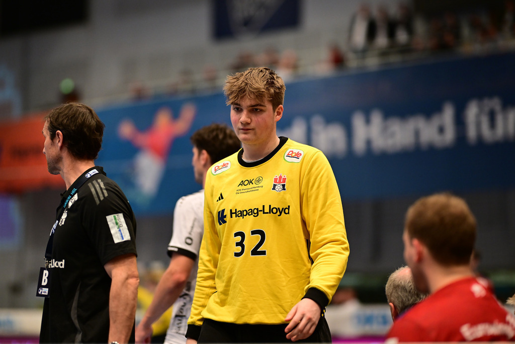 Handball I Herren I Saison 2024-2025 I Bundesliga I 23. Spieltag I HSV Hamburg - MT Melsungen | Finn Knaack (32, HSV Hamburg) - Realisiert mit Pictrs.com