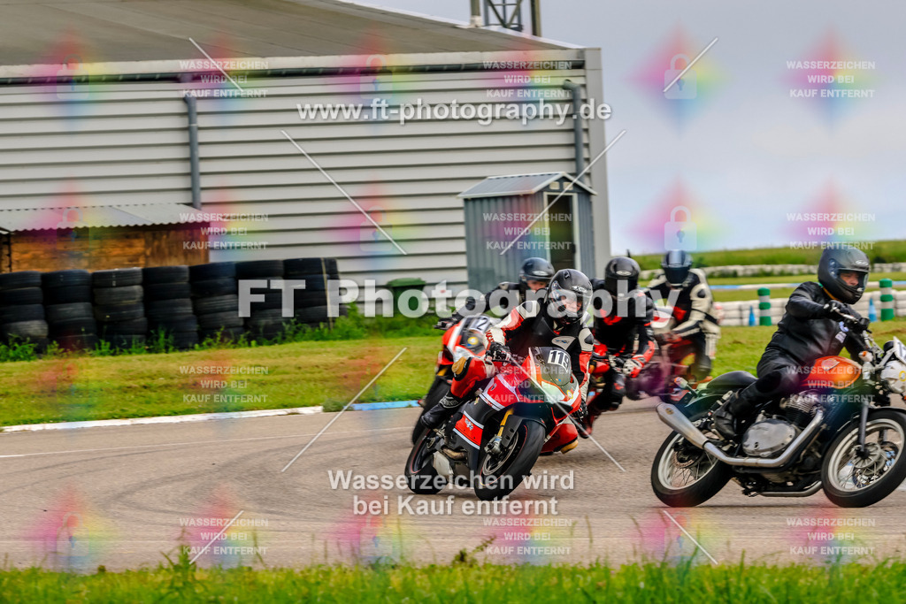 MotoTeam-8058 | Hier findet Ihr Bilder von Touristenfahrten auf der Nürburgring Nordschleife oder von anderen Veranstaltungen die ich besucht habe. Viel Spass beim Durch Schauen 