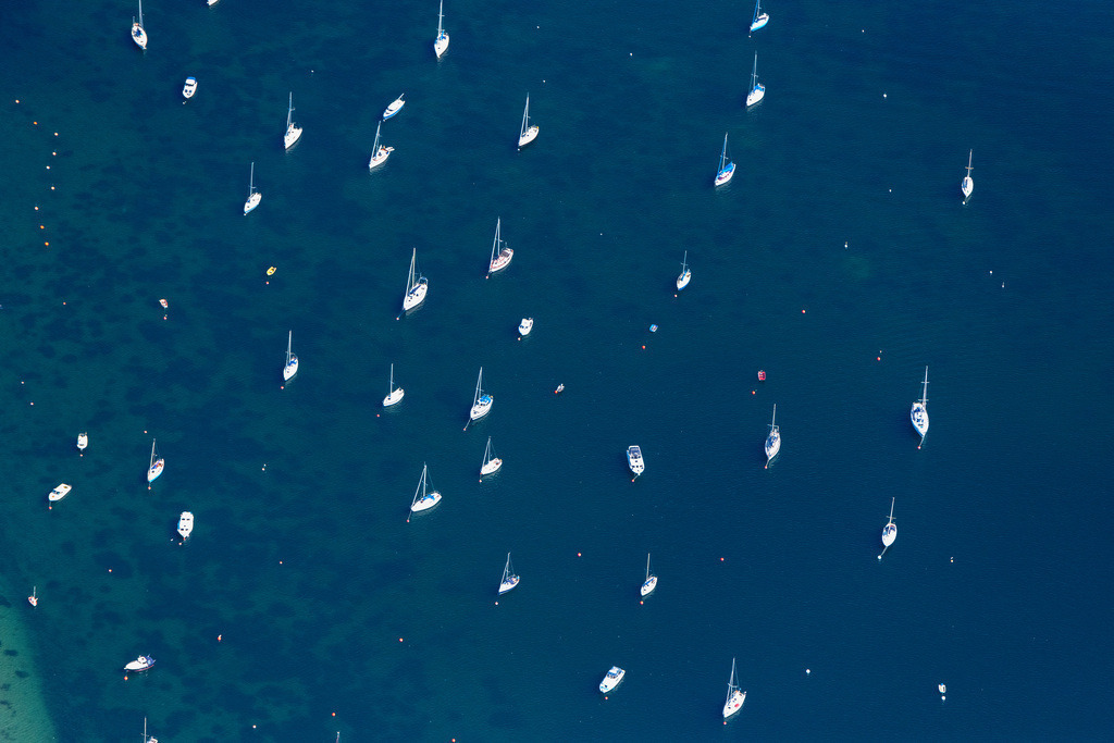 dr__0030014.jpg | ECKERNFöRDE 23.07.2019 Segelschiff im Hafen in Eckernförde im Bundesland Schleswig-Holstein, Deutschland. // Sailboat in the harbor in Eckernfoerde in the state Schleswig-Holstein, Germany. Foto: Daniel Reiter
