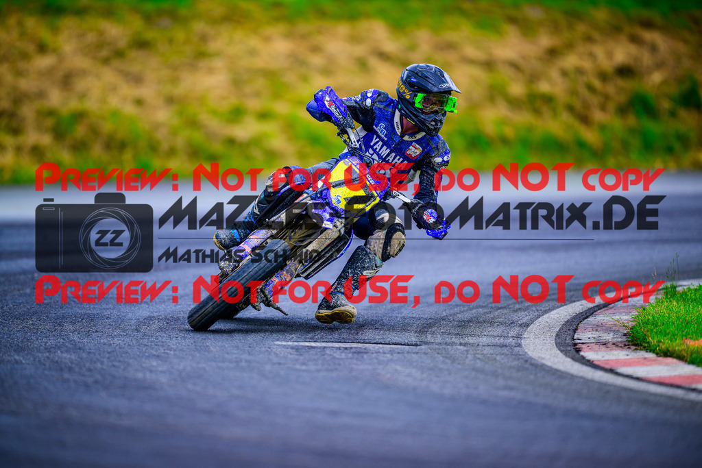 MaZZes_FotoMatrix_240608_6007705_1469 | SWISS S1