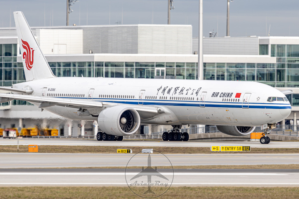 CA962-B77W-B-2085-MUC-PEK-20231228-Mon-1 | Browse breathtaking aviation photography and order high-quality prints from AviatoRay's gallery. Perfect for enthusiasts and collectors. - Realisiert mit Pictrs.com