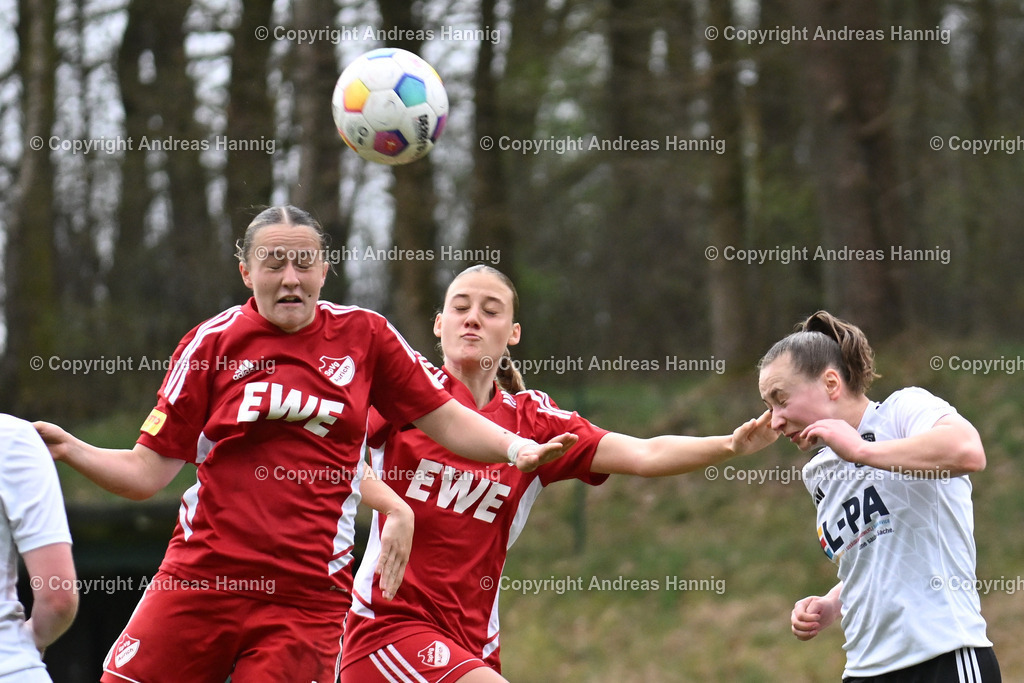 Fußball I Frauen I Saison 2024-25 I Oberliga I FC Jesteburg-Bendestorf - SpVg Aurich Frauen I 13.4.2025 | a-hannig - Realisiert mit Pictrs.com