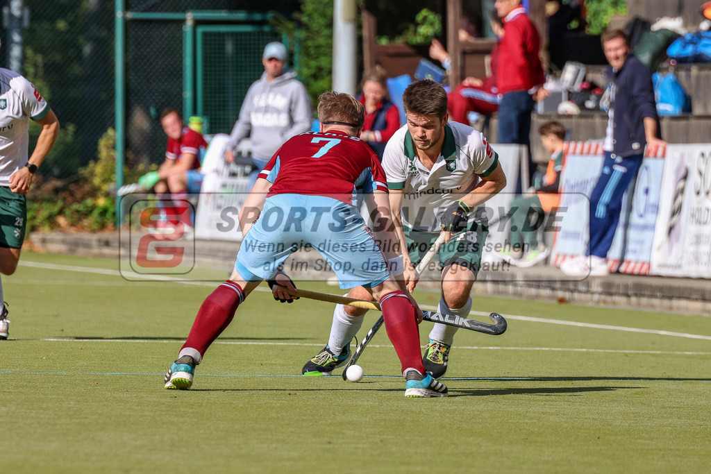 MJ_2022-10-08_Herren_HTCU-UHC-44 | Max Godau (Uhlenhorst Mülheim #23) &amp; Maximilian Kloss (UHC Hamburg #7), Uhlenhorst Mülheim - UHC Hamburg am 8.10.2022 im Waldstadion, Mülheim a. d. Ruhr