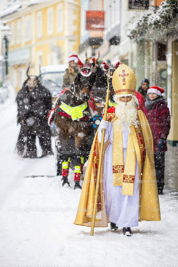 Nikolauskutsche unterwegs im Mariazellerland 2021-1557 | Fotos und Fotoprodukte - Realisiert mit Pictrs.com