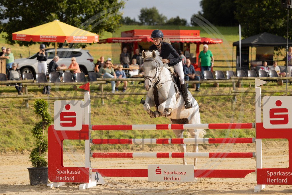 994A8609 | sabrinanicolaifotografie - Realisiert mit Pictrs.com