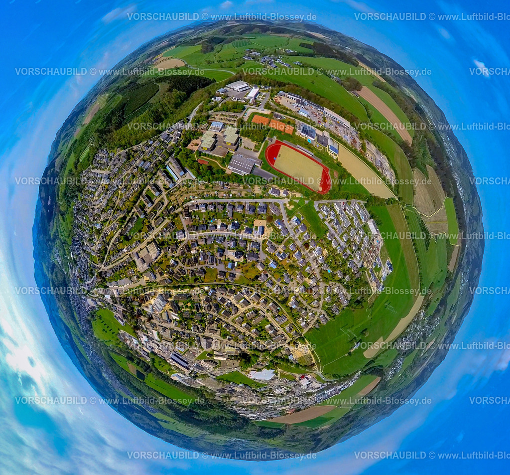 Schmallenberg240590321 | Luftbild, Wohngebiet Ortsansicht Schmallenberg, Freizeitwelt Sauerland, Städtisches Gymnasium und Sportplatz, Erdkugel, Fisheye Aufnahme, Fischaugen Aufnahme, 360 Grad Aufnahme, tiny world, little planet, fisheye Bild, Wormbach, Schmallenberg, Sauerland, Nordrhein-Westfalen, Deutschland