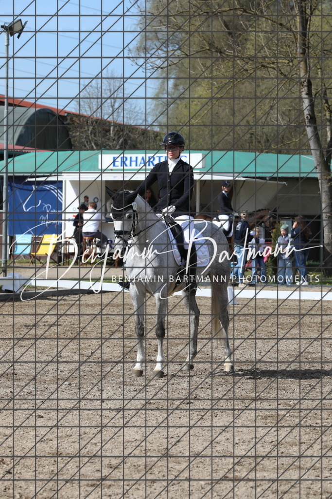 AZ2A3242 | Benjamin Bartmann Photomoments