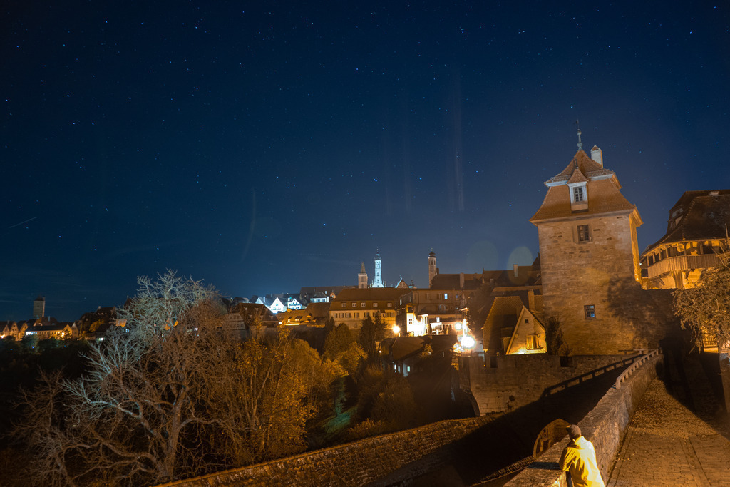 DSC08694-2 | Rothenburg ob der Tauber. Nur hier gibt es Exklusive und passend zur Jahreszeit Ihr Wandbild, T-Shirt, Tasse und alles was das Rothenburg Herz begehrt. - Realisiert mit Pictrs.com