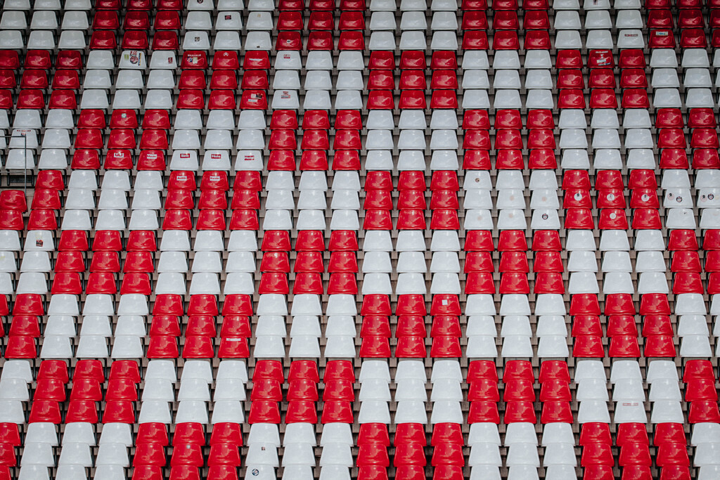 FCSP_YD-07610 | Der offizielle Shop für FC St. Pauli Fotos. Wähle aus Spielszenen & Fanmomenten dein FCSP Wunschformat. Wir liefern Millerntor-Atmosphäre.