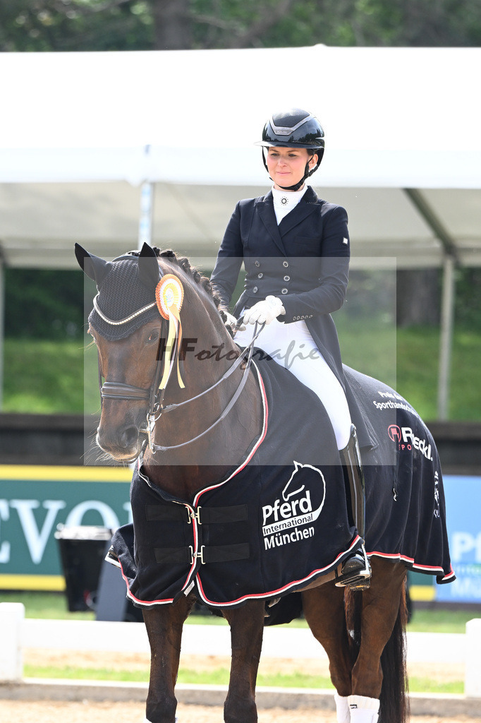 Giner_Donna Erika_12241712 | hf-fotografie - Realisiert mit Pictrs.com