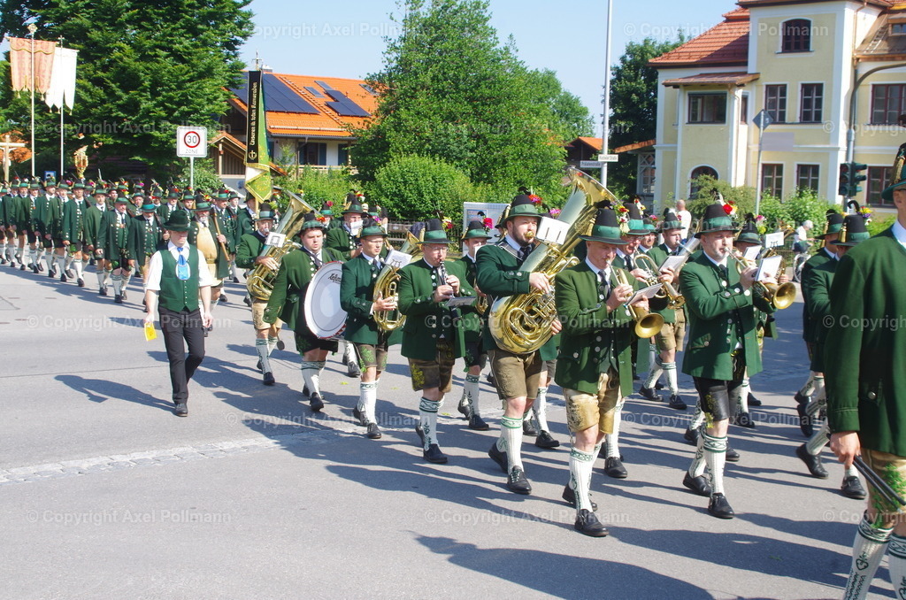 IMGP3230 | fotografiert von Axel PollmannLeonhardi Wallfahrt Benediktbeuern und Murnau, Fronleichnam, Fasching, Landschaft im Loisachtal und Benediktbeuern  - Realisiert mit Pictrs.com