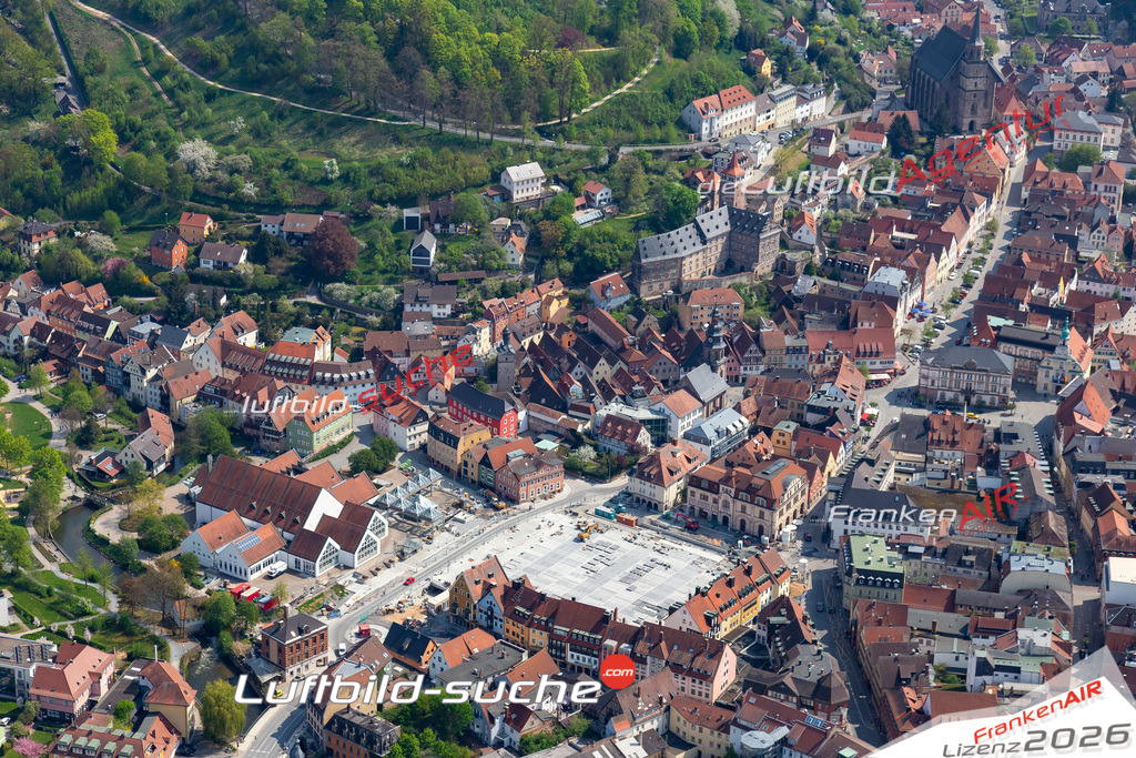 Die Luftbildaufnahme Altstadt - Kulmbach wurde 2018 mittels Flugzeug (keine Drohne) erstellt. Perfekte Schärfe und Druck- Auflösung- Garantiert!