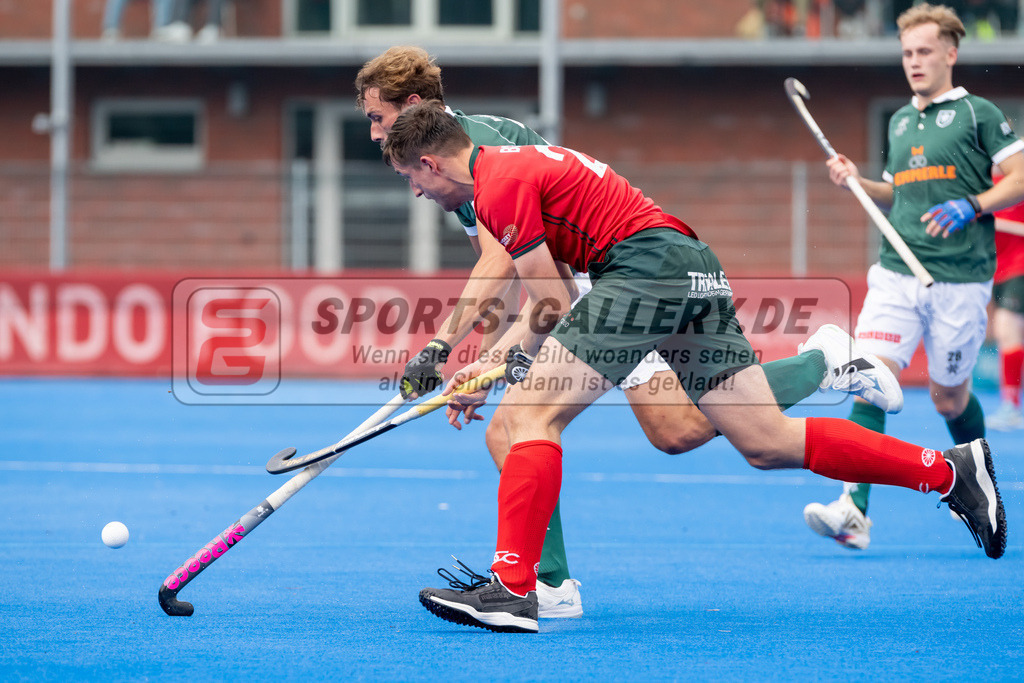 HK_20240915_106490 | 1. Bundesliga Herren Crefelder HTC - Uhlenhorst Mülheim am 15.9.2024 Crefelder HTC , CHTC, Krefeld , Moritz Ludwig ( Uhlenhorst Mülheim #25 ) , Boomes Anton ( Crefelder HTC #23 )